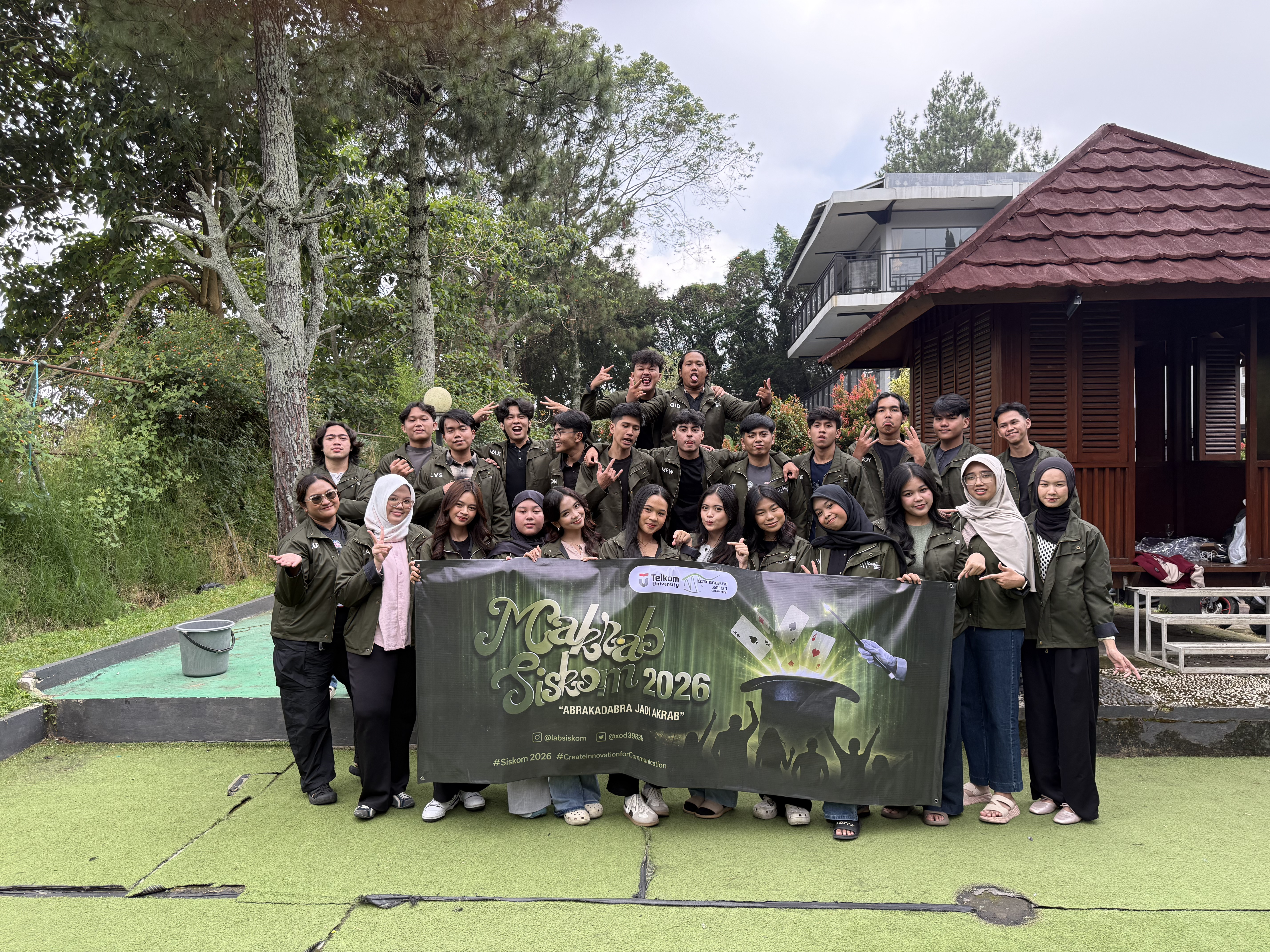 Malam keakraban asisten Lab Siskom